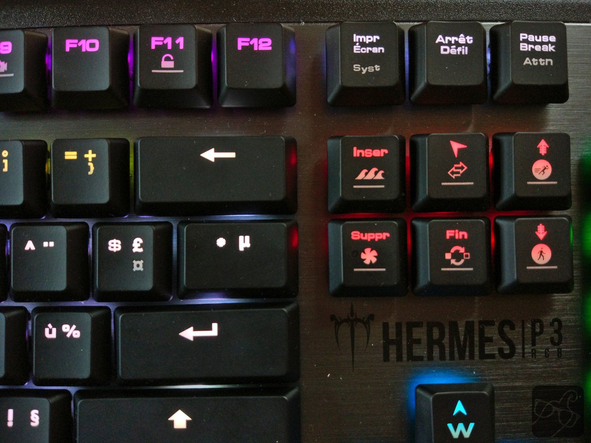 p/test-gamdias-hermes-p3-le-clavier-rgb-qui-domine/1523091737_default