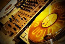 Des platines de DJ en ... papier !