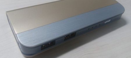 [TEST] Power Bank double-sorties Lumsing